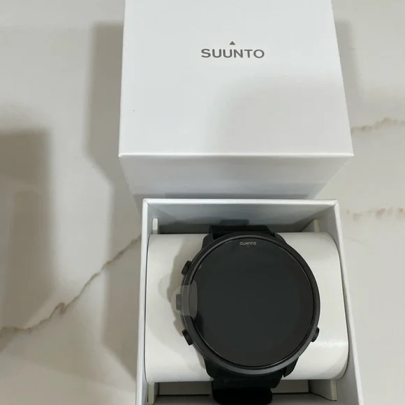 Brand new Suunto 7 Matte Black Titanium